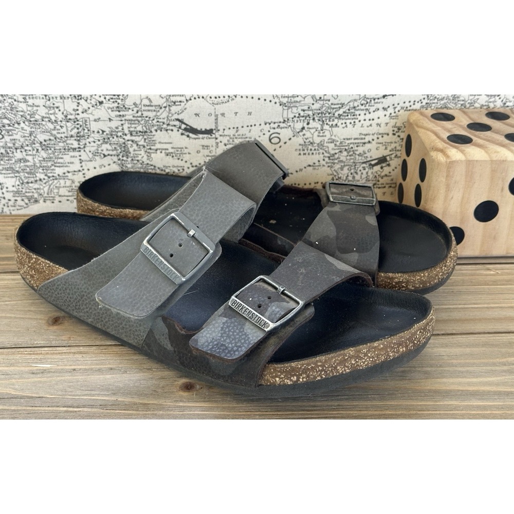 Birkenstock Arizona Sandals Camo Slides Mens 10 Gray Good